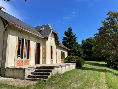 French property for sale in Melle, Deux-Sèvres - €249,952 - photo 2