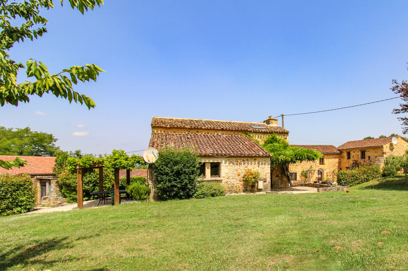 House for sale in SaintFrontsurLémance LotetGaronne Gite