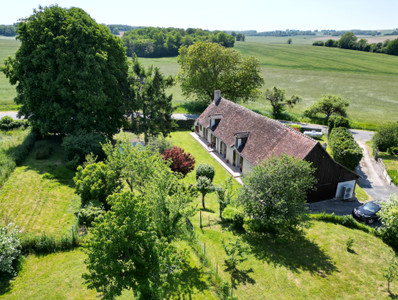 Maison à vendre à Heugnes, Indre, Centre, avec Leggett Immobilier