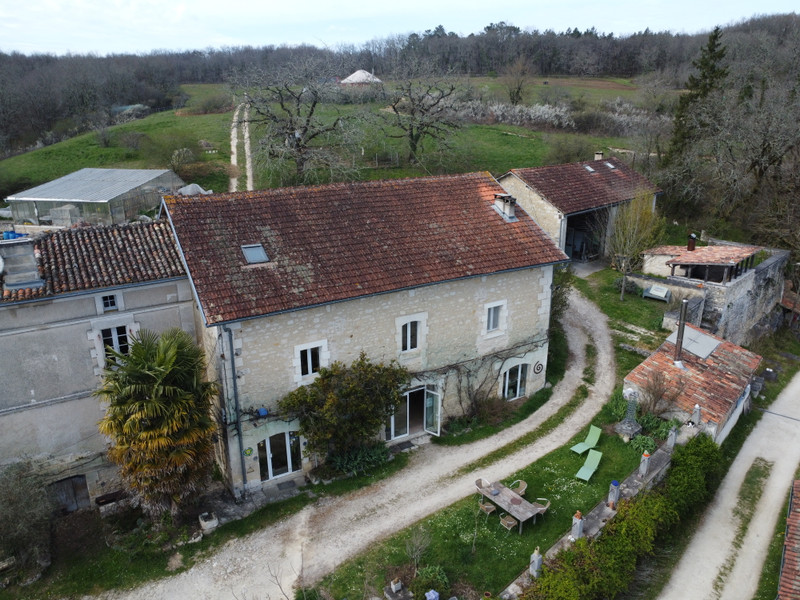 French property for sale in Angoulême, Charente - €2,000,000 - photo 9