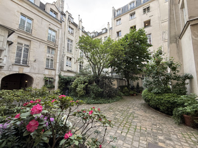 French property for sale in Paris 4e Arrondissement, Paris - €735,000 - photo 8
