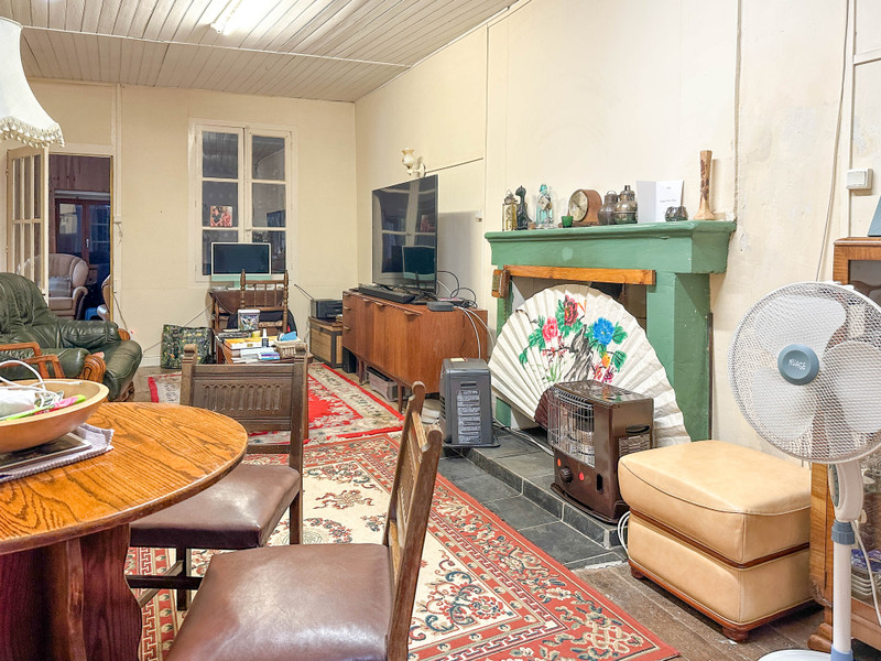 French property for sale in Beauvais-sur-Matha, Charente-Maritime - &#8364;93,500 - photo 6
