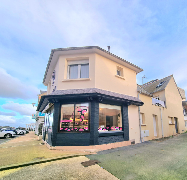 Immeuble à vendre à Saint-Quay-Portrieux, Côtes-d'Armor - 424.000 € - photo 1