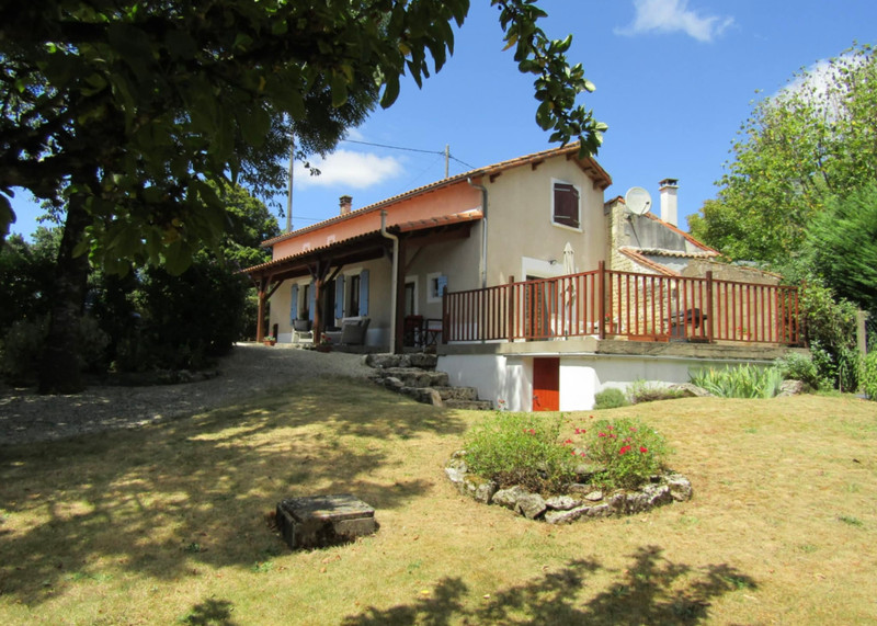 French property for sale in Alloinay, Deux-Sèvres - €178,200 - photo 0