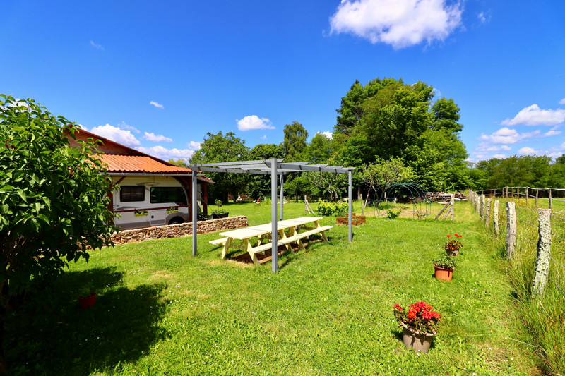 French property for sale in Écuras, Charente - €140,000 - photo 7