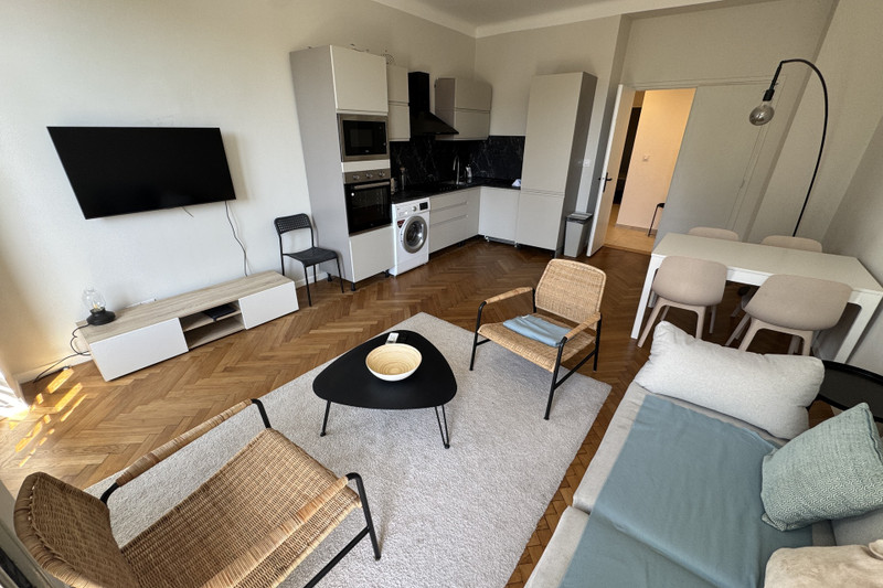 French property for sale in Nice, Alpes-Maritimes - €550,000 - photo 1