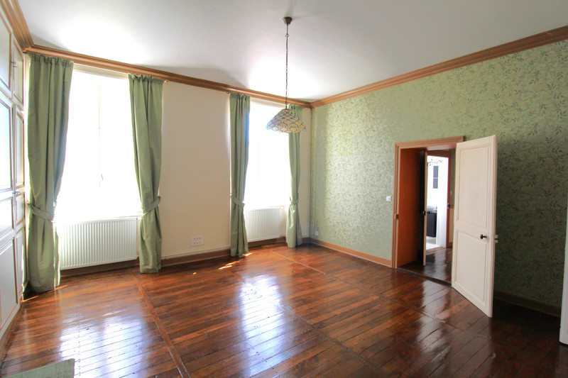 French property for sale in Saint-Savin, Vienne - €449,000 - photo 9