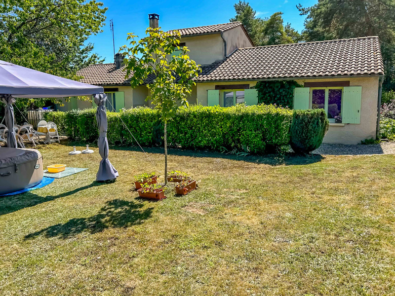 Maison à vendre à Léguillac-de-l'Auche, Dordogne - 208.500 € - photo 1
