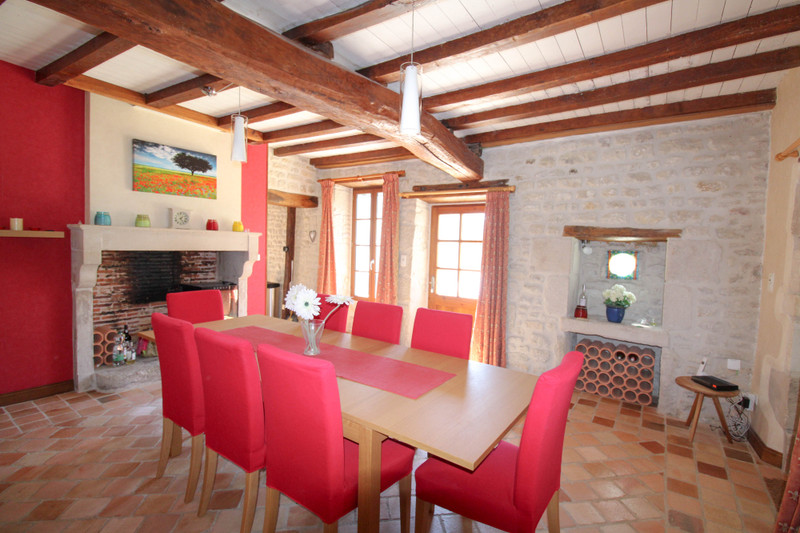 French property for sale in Nuaillé-sur-Boutonne, Charente-Maritime - €315,650 - photo 5