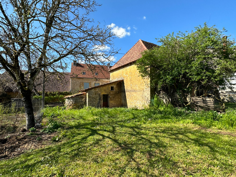 French property for sale in Saint-Martial-d'Albarède, Dordogne - €36,600 - photo 4