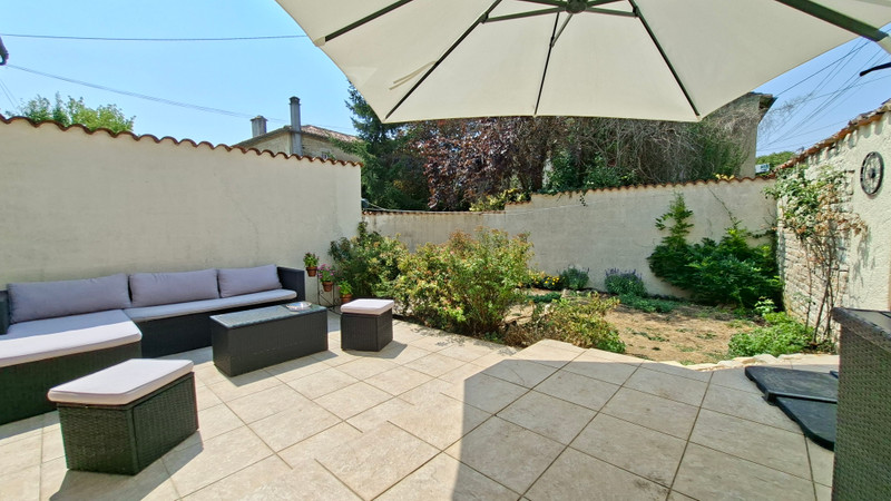 French property for sale in Fouqueure, Charente - €110,000 - photo 2
