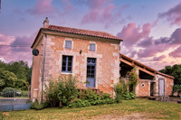 houses and homes for sale inLapradeCharente Poitou_Charentes
