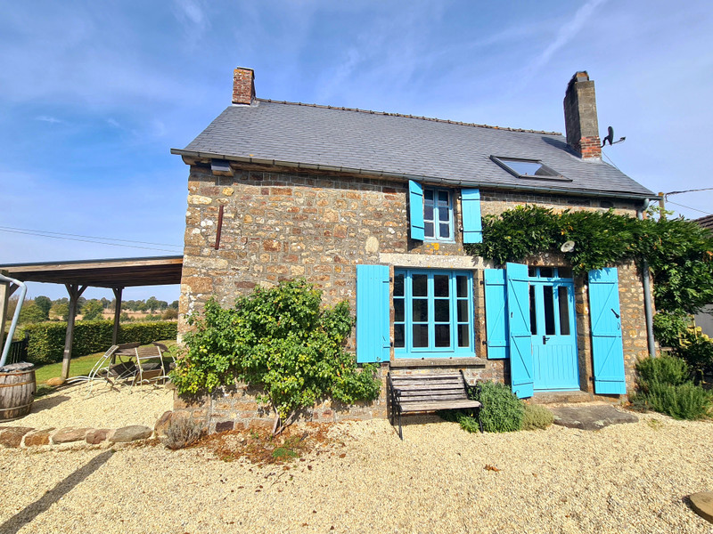 French property for sale in Passais Villages, Orne - €129,900 - photo 0