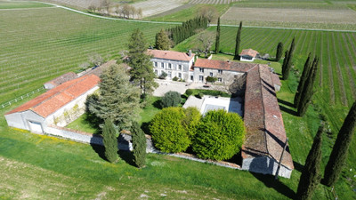 Maison à vendre à Bouteville, Charente, Poitou-Charentes, avec Leggett Immobilier
