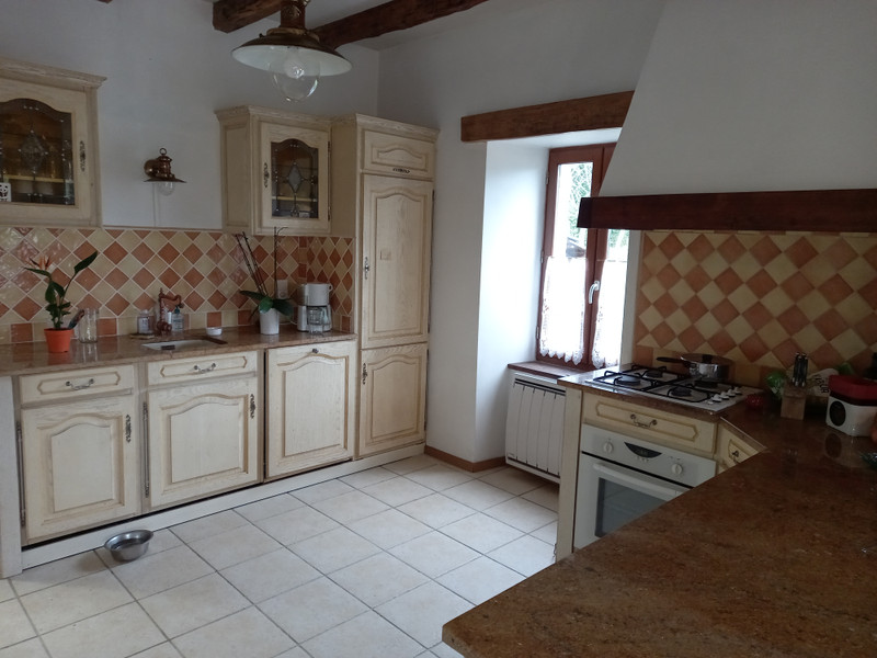 French property for sale in Lagraulière, Corrèze - €267,500 - photo 4