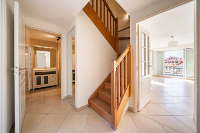 French property for sale in Nice, Alpes-Maritimes - €620,000 - photo 6