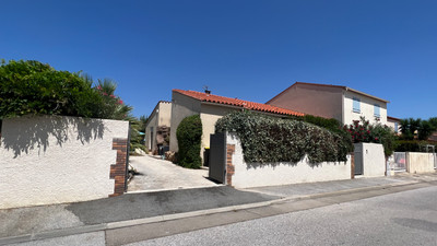 Maison à vendre à Villeneuve-de-la-Raho, Pyrénées-Orientales, Languedoc-Roussillon, avec Leggett Immobilier