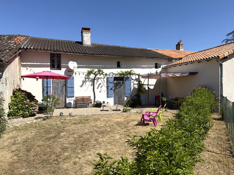 Maison à vendre à Saint-Martin-l'Ars, Vienne - 99.000 € - photo 1