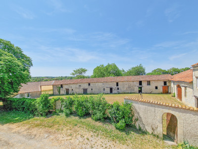 French property for sale in Bessé, Charente - €398,900 - photo 2