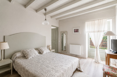 French property for sale in ST MAIGRIN, Charente-Maritime - €1,057,880 - photo 4