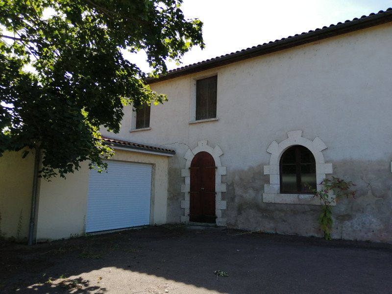 French property for sale in Confolens, Charente - &#8364;149,000 - photo 7
