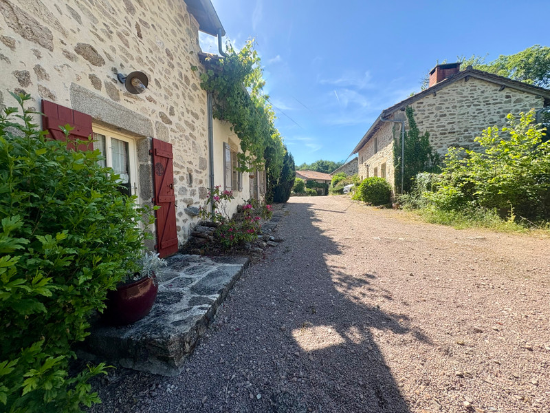 French property for sale in Abjat-sur-Bandiat, Dordogne - €419,000 - photo 0