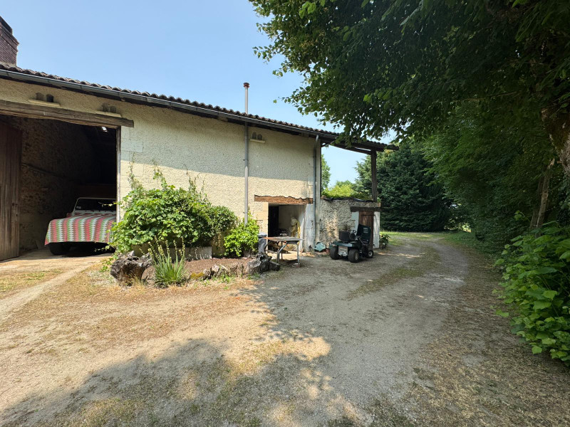 French property for sale in Chabanais, Charente - €178,200 - photo 6