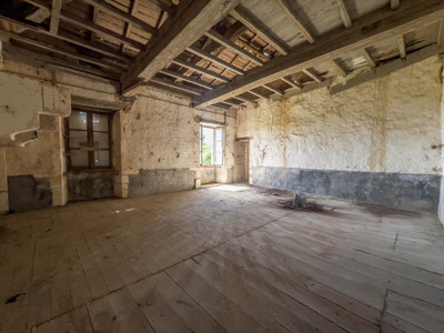 French property for sale in Angoulême, Charente - €397,500 - photo 10