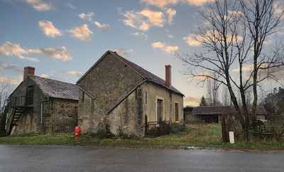 Maison à vendre à Lurcy-Lévis, Allier, Auvergne, avec Leggett Immobilier