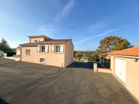 Propriété à vendre à Mervent, Vendée - 434 000 € - photo n°4