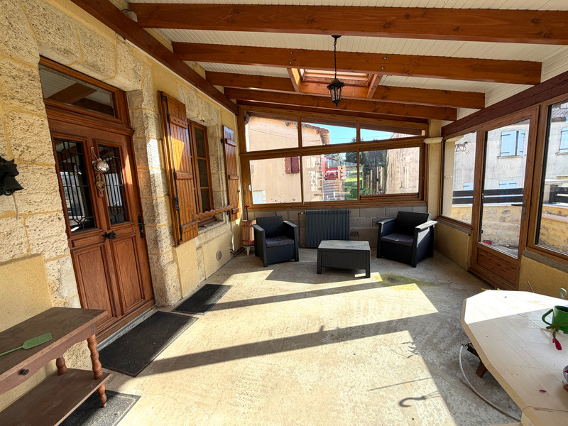 French property for sale in Rouzède, Charente - €288,900 - photo 2