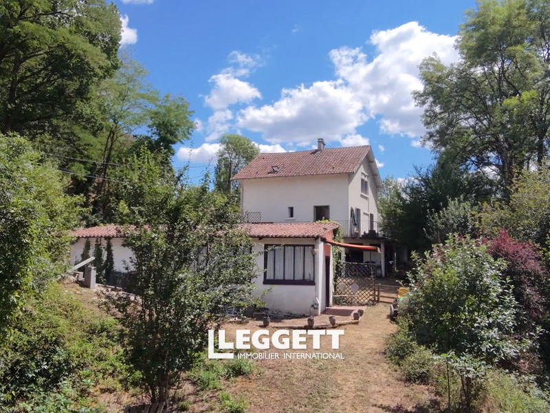 Maison 8 pièce(s), NONTRON