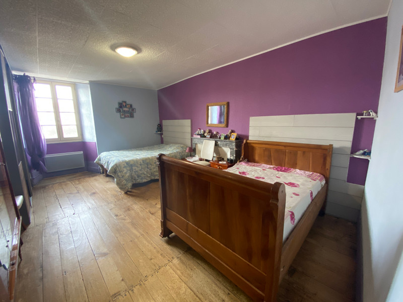 French property for sale in Baignes-Sainte-Radegonde, Charente - €109,000 - photo 4
