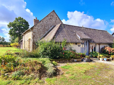 house for sale in Mayenne