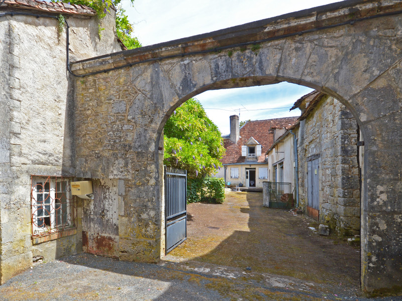 Maison à Tourtoirac, Dordogne - photo 1