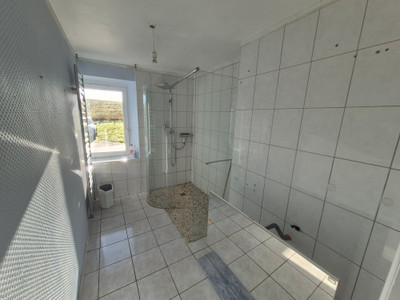 French property for sale in Canihuel, Côtes-d'Armor - €254,400 - photo 6