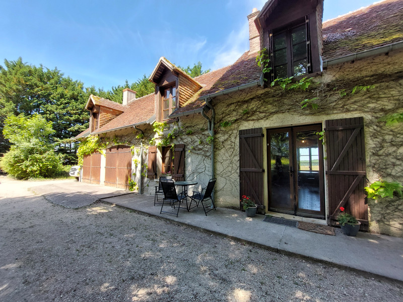 French property for sale in Baudres, Indre - €166,625 - photo 1