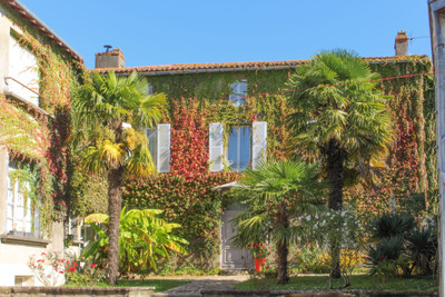 Maison à vendre à Secondigny, Deux-Sèvres, Poitou-Charentes, avec Leggett Immobilier
