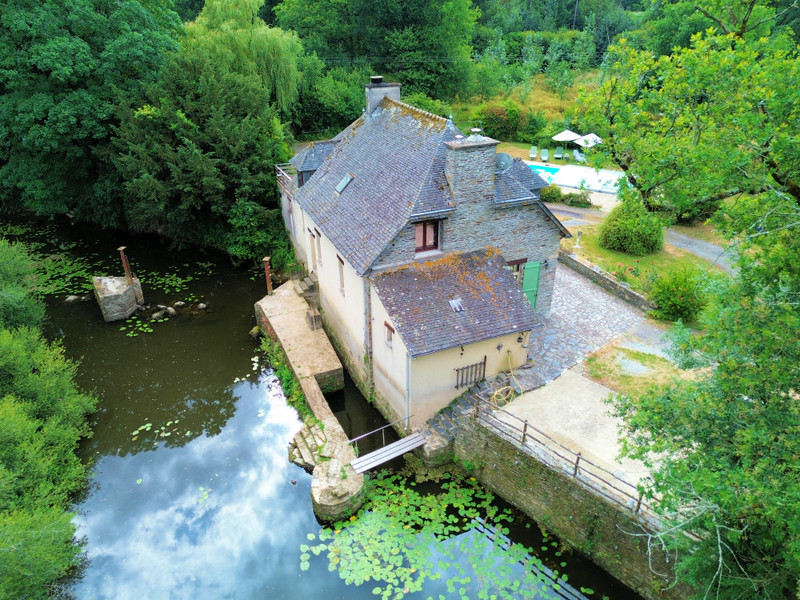 French property for sale in Ploërmel, Morbihan - €685,000 - photo 3