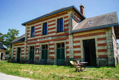 Maison à vendre à Moncoutant, Deux-Sèvres, Poitou-Charentes, avec Leggett Immobilier