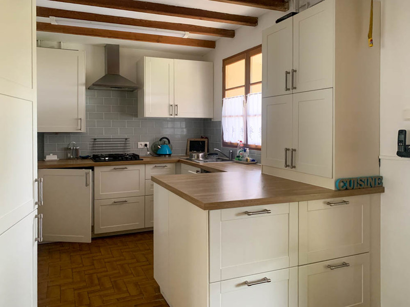 French property for sale in Lorigné, Deux-Sèvres - €210,600 - photo 3