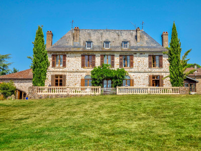 chateau à vendre à Poitou-Charentes (Nouvelle Aquitaine)