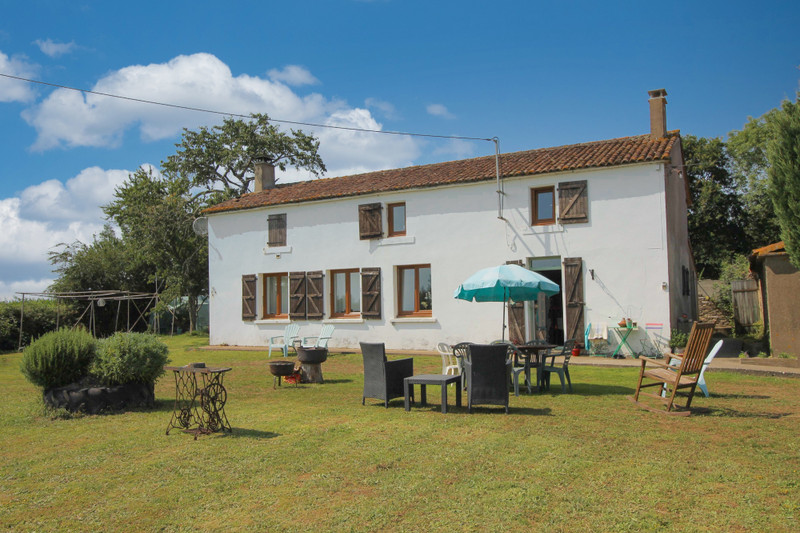 Maison à vendre à Saint-Sulpice-en-Pareds, Vendée - 163.500 € - photo 1