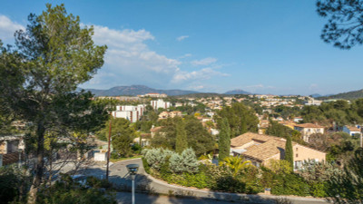 French property for sale in Saint-Raphaël, Var - €430,000 - photo 1