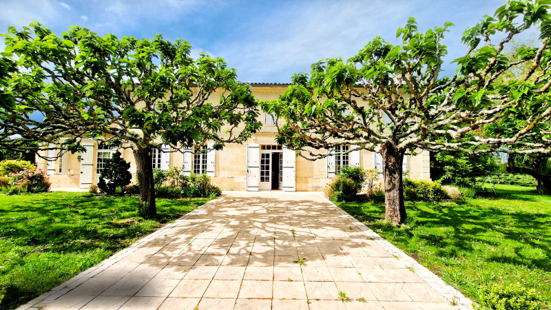 Propriété à vendre à Saint-Christophe-de-Double, Gironde - 599 999 €