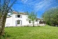 Propriété à vendre à Coulombiers, Vienne - 253 000 € - photo n°1