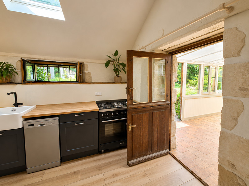 French property for sale in Langeais, Indre-et-Loire - €235,000 - photo 1