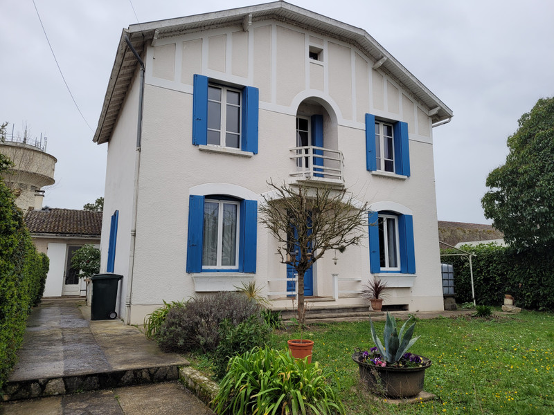 House for sale in Aiguillon - Lot-et-Garonne - Beautiful town house ...
