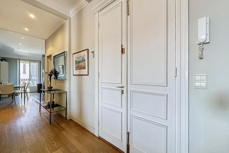 French property for sale in Nice, Alpes-Maritimes - €725,000 - photo 1