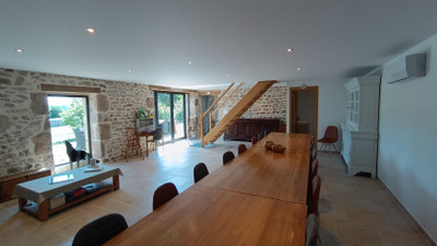 French property for sale in Saint-Priest-des-Champs, Puy-de-Dôme - €459,000 - photo 3